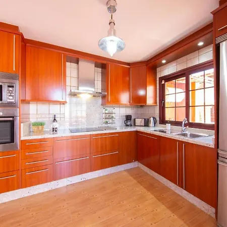 Holiday home The Sunflower House - By Medano4you El Medano (Tenerife)