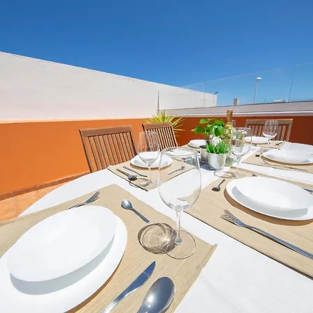 The Sunflower House - By Medano4you * El Medano (Tenerife)
