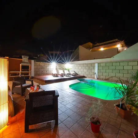 Holiday home The Sunflower House - By Medano4you *